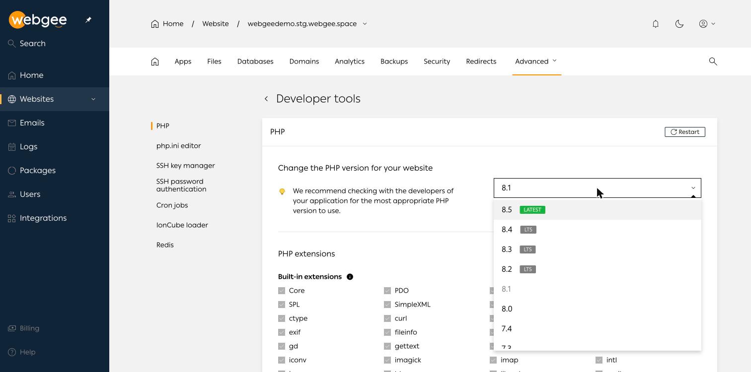 The PHP version list, marking the latest release and the LTS versions